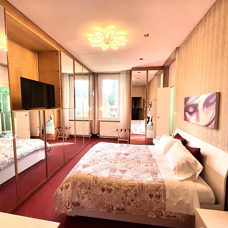 Adriana - E Oda ve Kahvaltı 4*